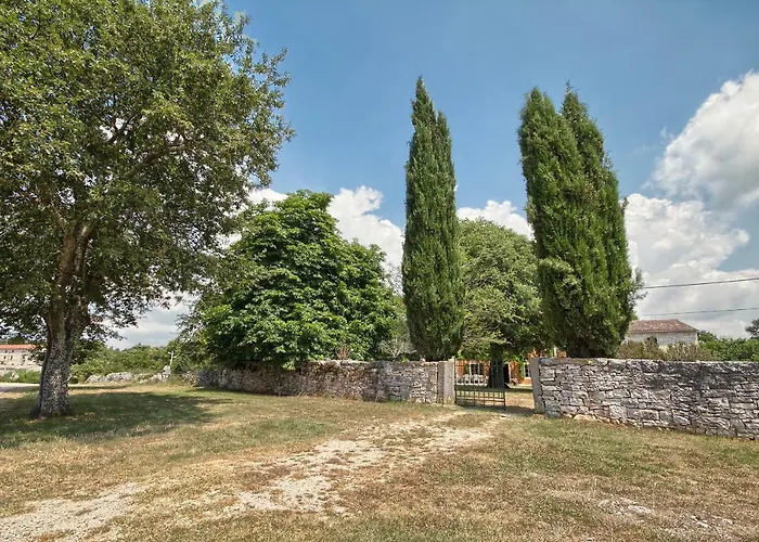 Postaja Villa